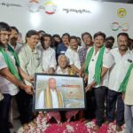 MLA అంజిబాబును సత్కరించిన జిల్లాలోని ఆక్వా రైతులు..