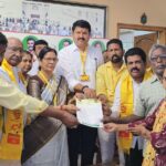 భీమవరం TDP.. 36 మందికి రూ. 28 లక్షల చెక్కుల పంపిణి..