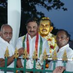 భీమవరంలో దంతులూరి నారాయణరాజు విగ్రహాన్ని ఆవిష్కరించిన కేంద్రమంత్రి, వర్మ, ఎంపీ పాక ..