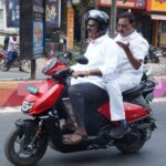 భీమవరం జనాలకు ‘కేంద్ర మంత్రి’ షాక్ లు.. రోడ్లపై ‘ఎలక్ట్రికల్ బైక్’ ఫై ..