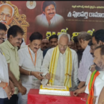 ఎమ్మెల్యే అంజిబాబు జన్మదిన వేడుకలు భీమవరంలో ఘనంగా..
