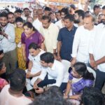 విశాఖ బాధిత కుటుంబాలతో కేంద్ర మంత్రి వర్మ.. మంత్రి లోకేష్ అసహనం..