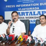 జర్నలిస్టుల కోసం భీమవరంలో PIB ‘వార్తాలాప్ వర్క్‌షాప్‌’..