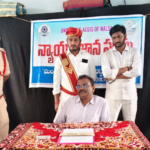 భీమవరం సబ్ జైలు లో ముద్దాయిలతో న్యాయ సేవా సంస్థ చైర్మన్,,